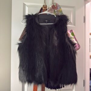 Cat & Jack Black Faux Fur Vest